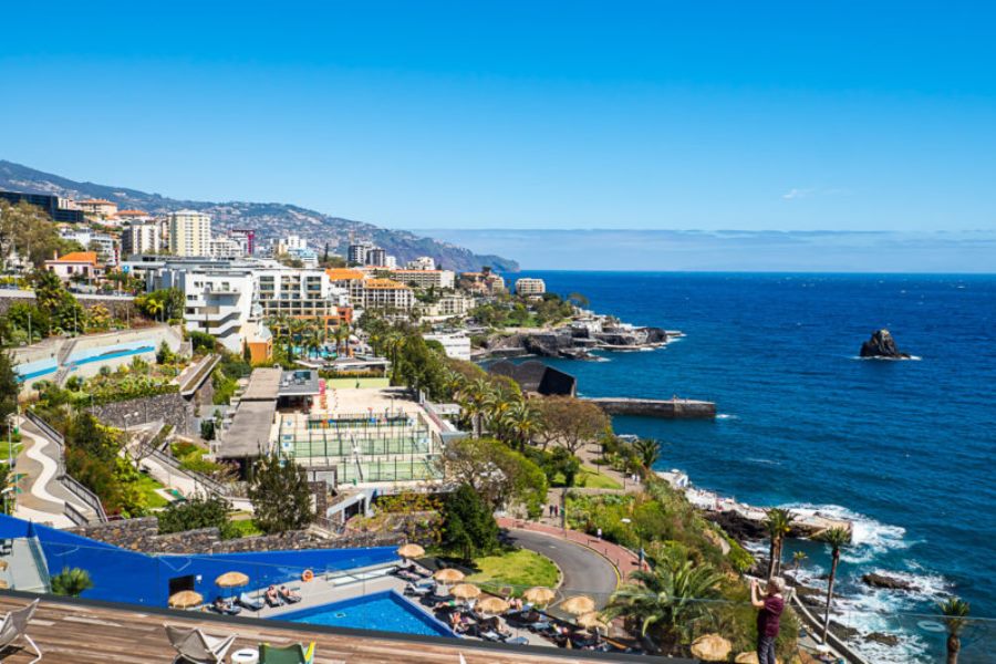 funchal hotels area